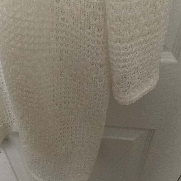 Long sleeve white sweater duster.  39” long.  Lightweight.  V good condition. M. - Picture 4 of 6